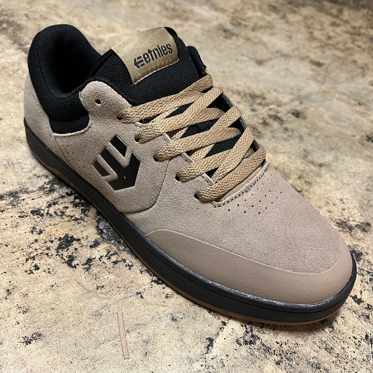 ETNIES MARANA TAN BLK 3rd Lair