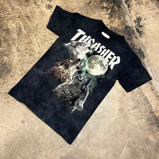 THRASHER X THE MOUNTAIN WOLVES TSHIRT (GREEN)