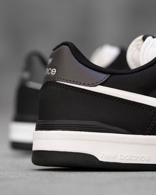 NEW BALANCE NUMERIC FOY 306 CUP (BLACK/WHITE)